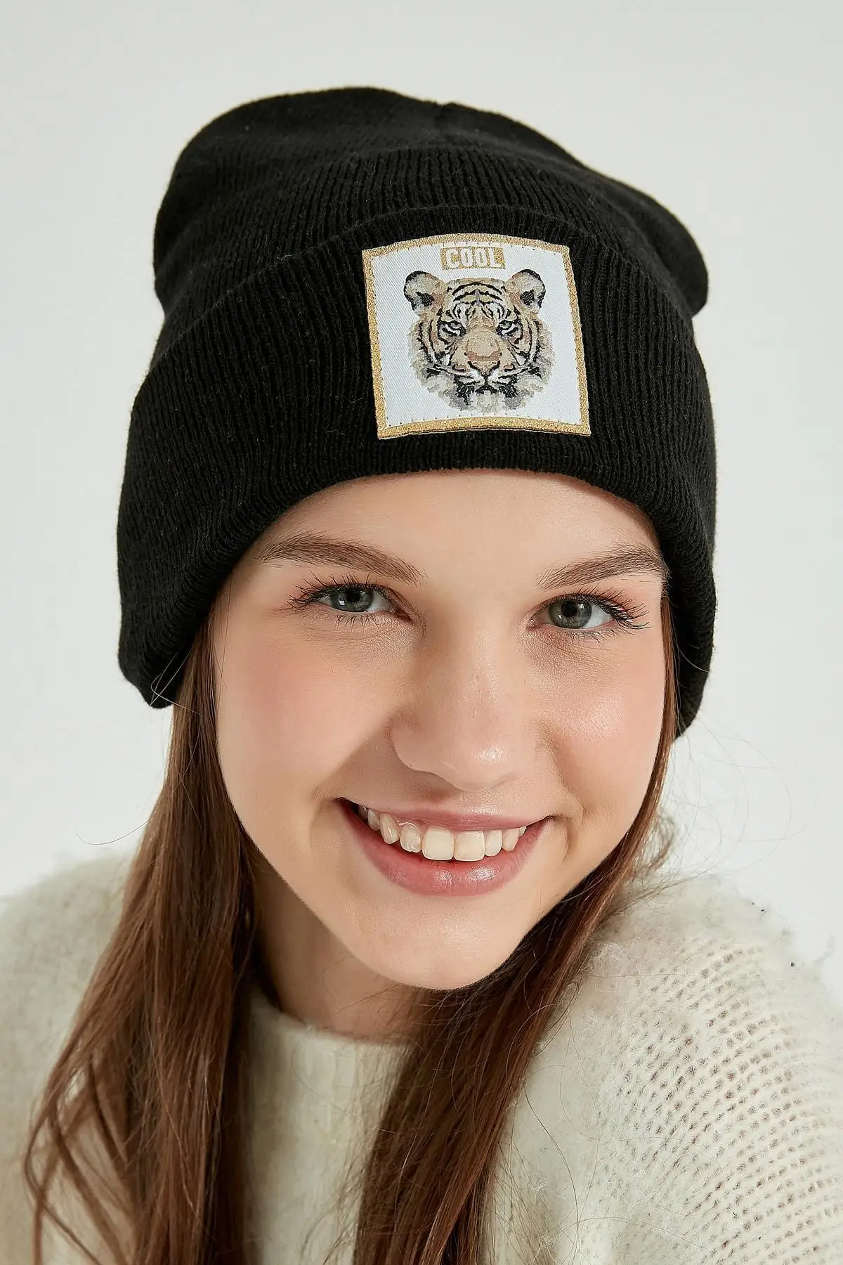 

Черный берет Kaplan Armalı