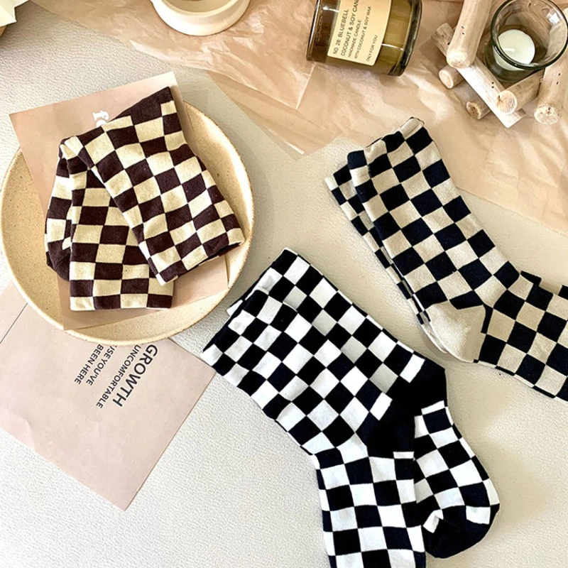 2022 Autumn Winter Checkerboard Socks Women's Middle Tube Ins Japanese Tide Socks Tide Fashion Brand Plaid Girls Cotton Socks