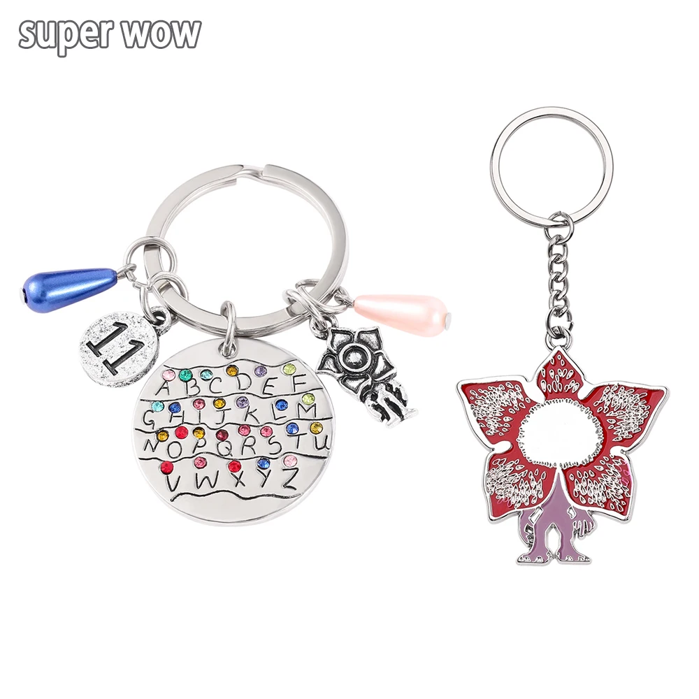 Брелок для ключей в виде сериала очень странные дела |