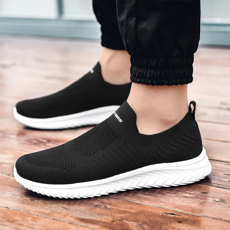 Light Sneakers for Men Solid Color Mesh Woven Breathable Vulcanized Shoes Decompression Comfort Slip-on Gymnasium Sports Shoe