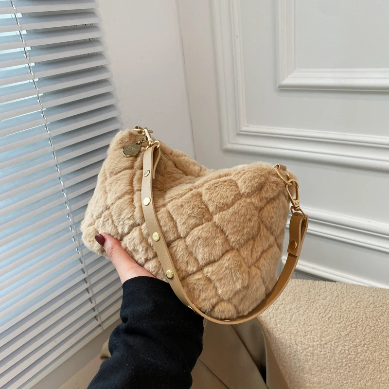 

Soft Plush Shoulder Bags For Women Diamond Lattice Ladies Fashion Handbag Winter New Luxury Totes Small Clutch Crossbody Bags