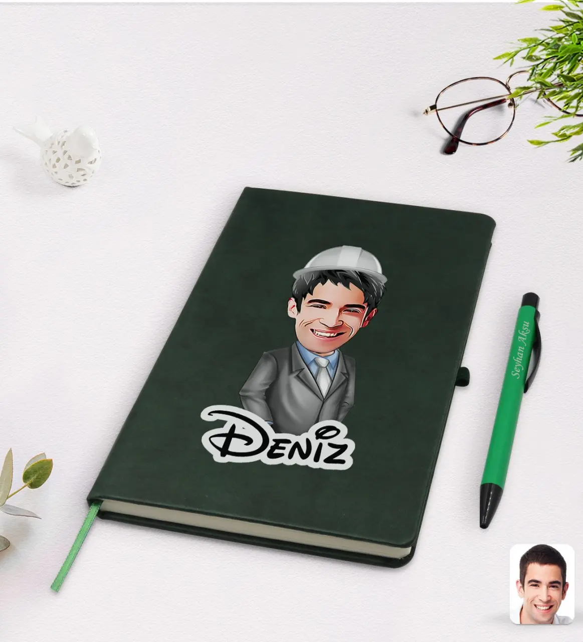 

Personalized men's engineer cartoon green thermo leather notebook pen set Model 1