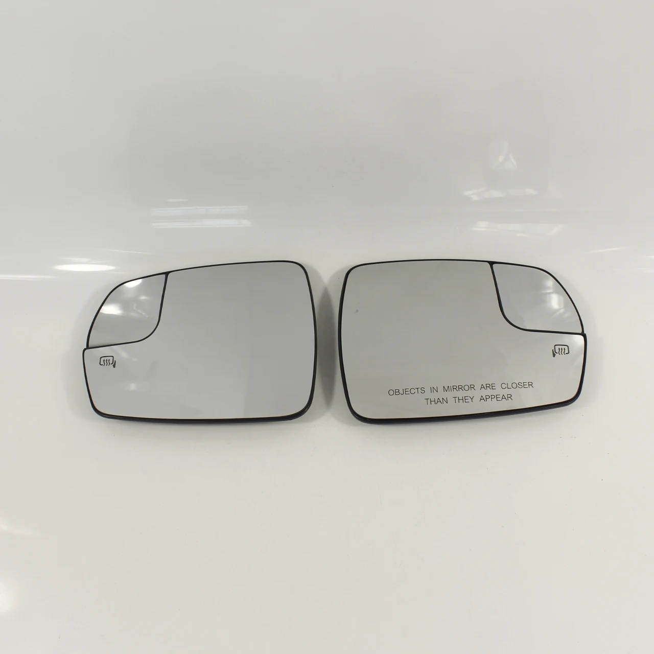 

Автомобильное стекло на крыло двери для Ford Edge 2015-2022 США с подогревом и задней пластиной