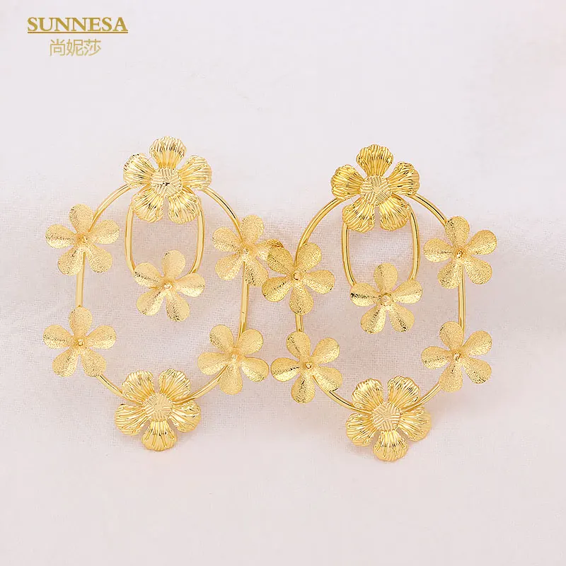

SUNNESA Elegance Gold Color Small Flower Big Clip Earrings Luxury Dubai Jewelry for Women 18k Gold Plated African Earrings