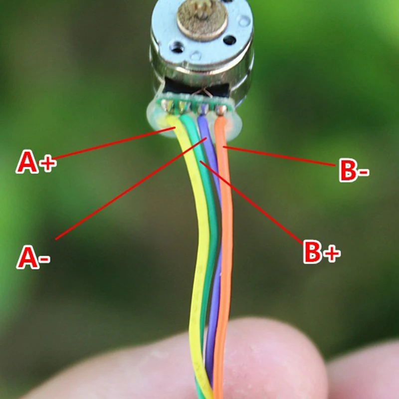 1 пара мини-крошечных шаговых двигателей 8 мм 2-фазный 4-проводной шаговый