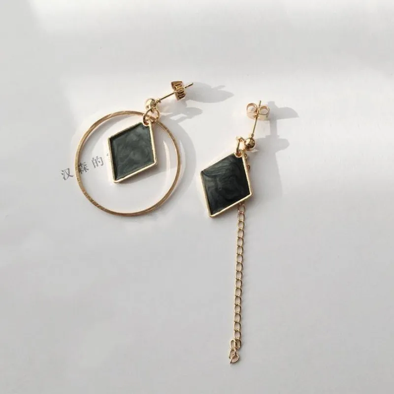 

Trendy Vintage Irregular Geometry Earrings for Women Temperament Jewlery Gift