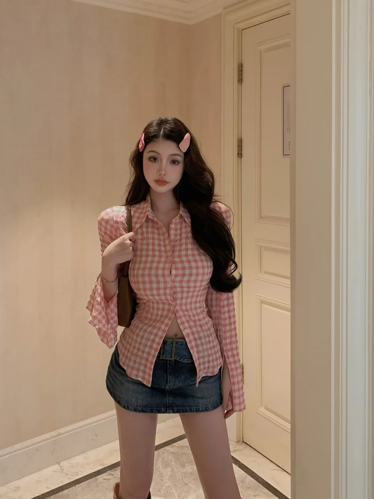 Женская рубашка с длинным рукавом отложным воротником и разрезом