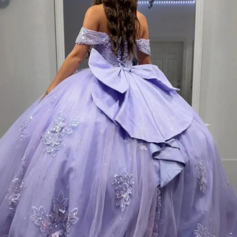 Lavender Off The Shoulder Ball Gown Quinceanera Dresses Glitter Crystal Beads Applique Lace Bow Tull Sweet 16 Dress Vestido De