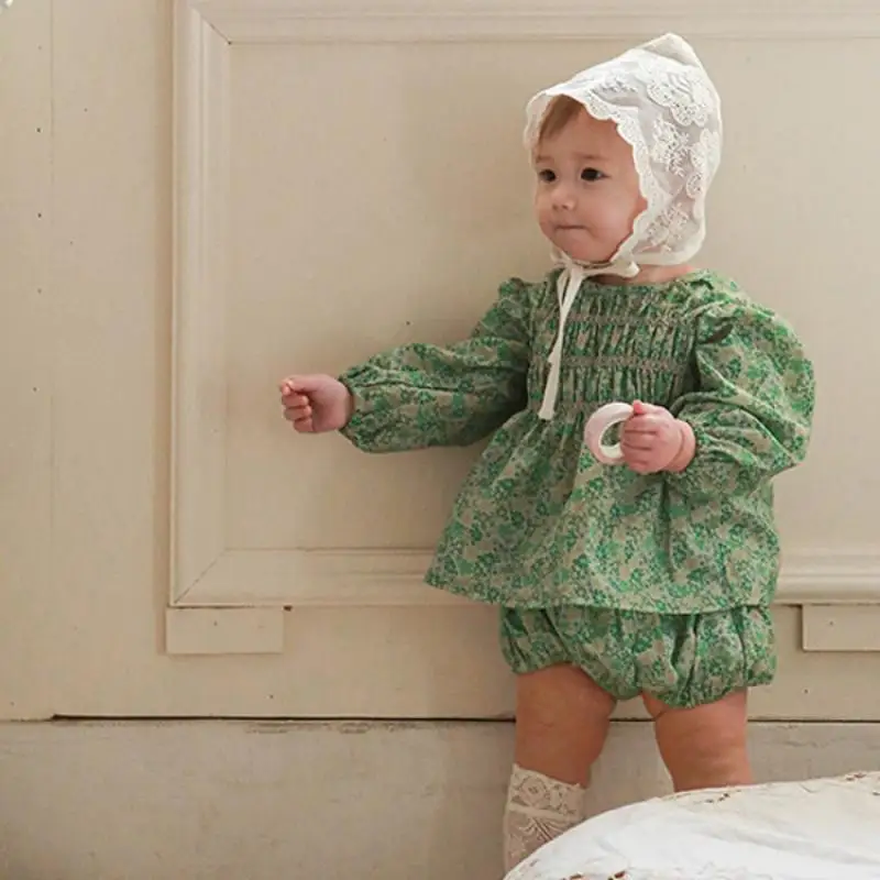 

2022 2pcs Baby Girl Clothes Set Newborn Floral Dress Bloomers Children Vintage Smocked Cotton Dress Panty Babi Summer Groups