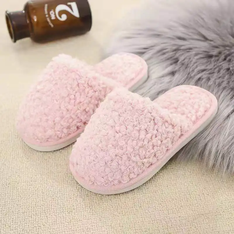 

2022 New Female PU leather and cashmere men and women slippers niu010