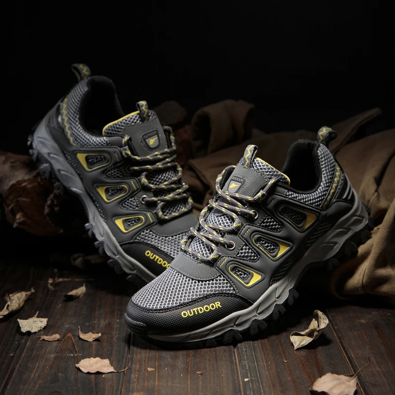 Outdoor hiking shoes mesh cloth shoes for spring and summer refreshing and breathable