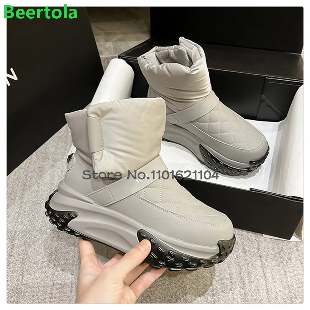 Женские зимние ботинки на толстой подошве новинка зимы 2024 спортивные в