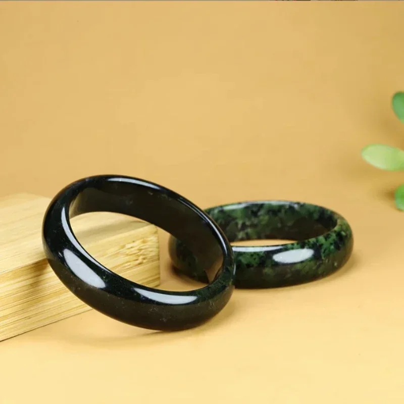 Браслет медицинский из тибетского нефрита темно-зеленый