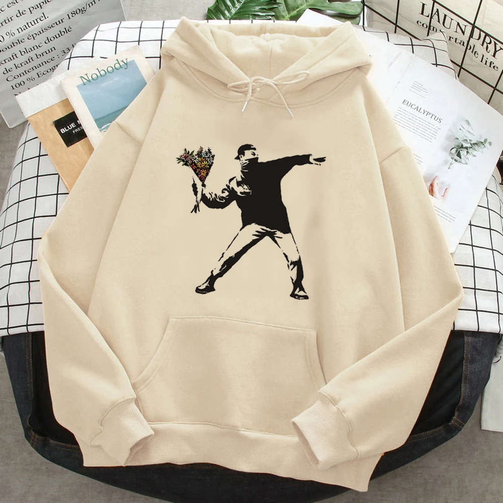 

Женский пуловер с капюшоном в японском стиле