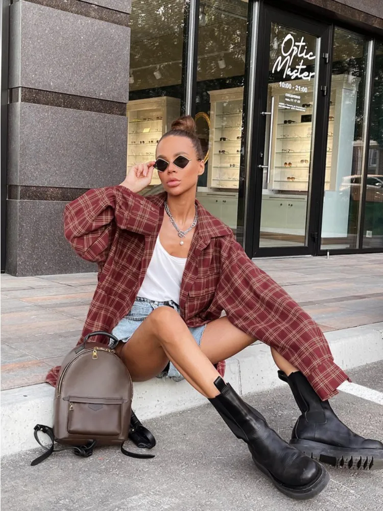 Рисунок 5 - Женская свободная рубашка в стиле ретро