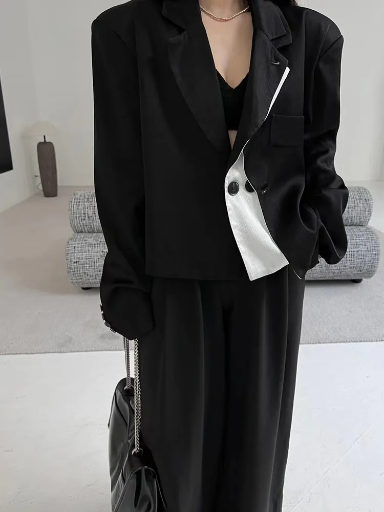 Рисунок 5 - Женский блейзер с отложным воротником BPN