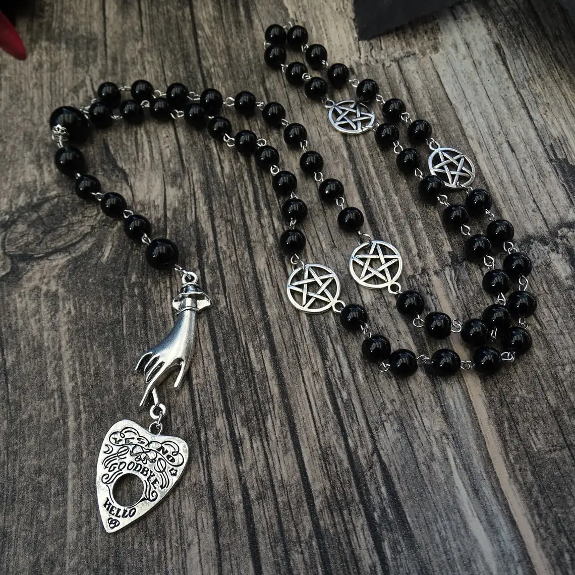 PERSONALISIERBAR Black Rosary with Ouija Planchette and Hand, Gothic Necklace, Black Magic, Occult Jewelry, Ghosts, Necklace images - 6