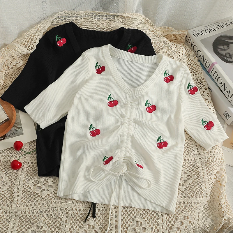 

Floral Print Blouses For Women Pleated V Neck Short Sleeve Skinny Femme Tops Korean Fashion Cherry Woman Blusas Dropshipping