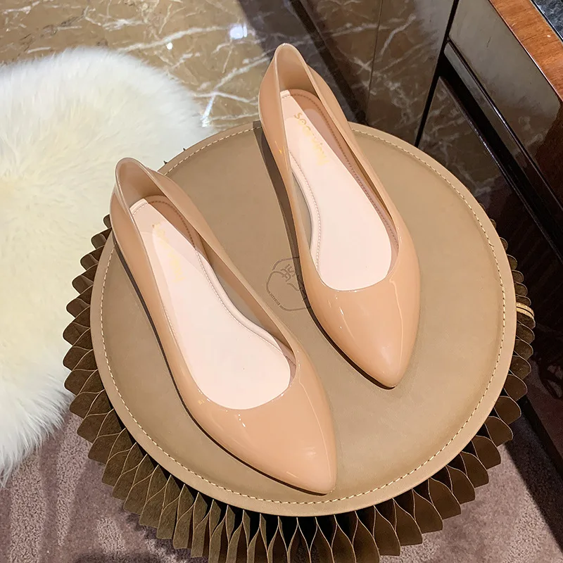 

Transperant Jelly Shoes Women Plastic Summer Flats Shoes Pointed Toe Causal Shoes Slip on 2023 Spring New Female Flats Loafers