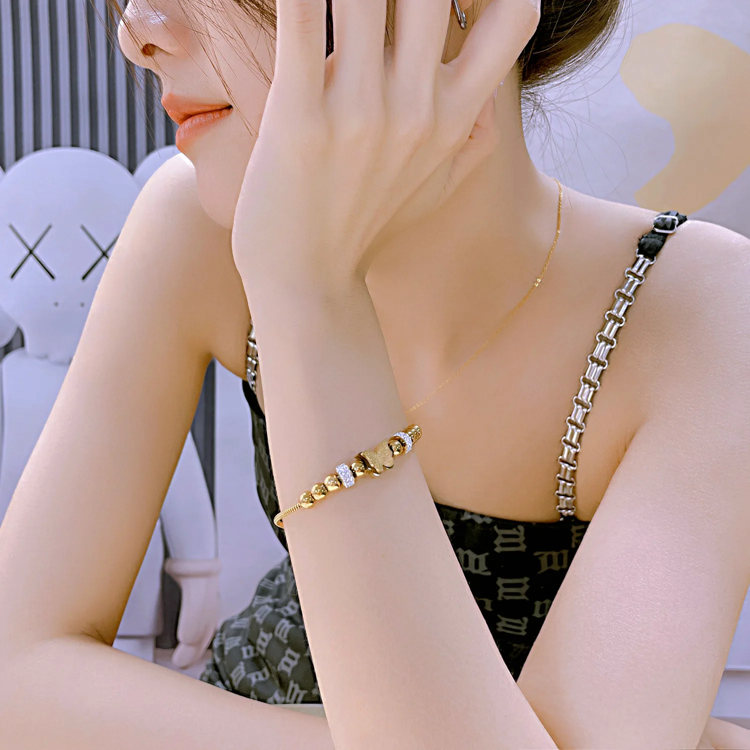 Gold Three-dimensional Frosted Butterfly Hand Ornaments Stainless Steel Snake Chain Small Steel Bead Bracelet Women