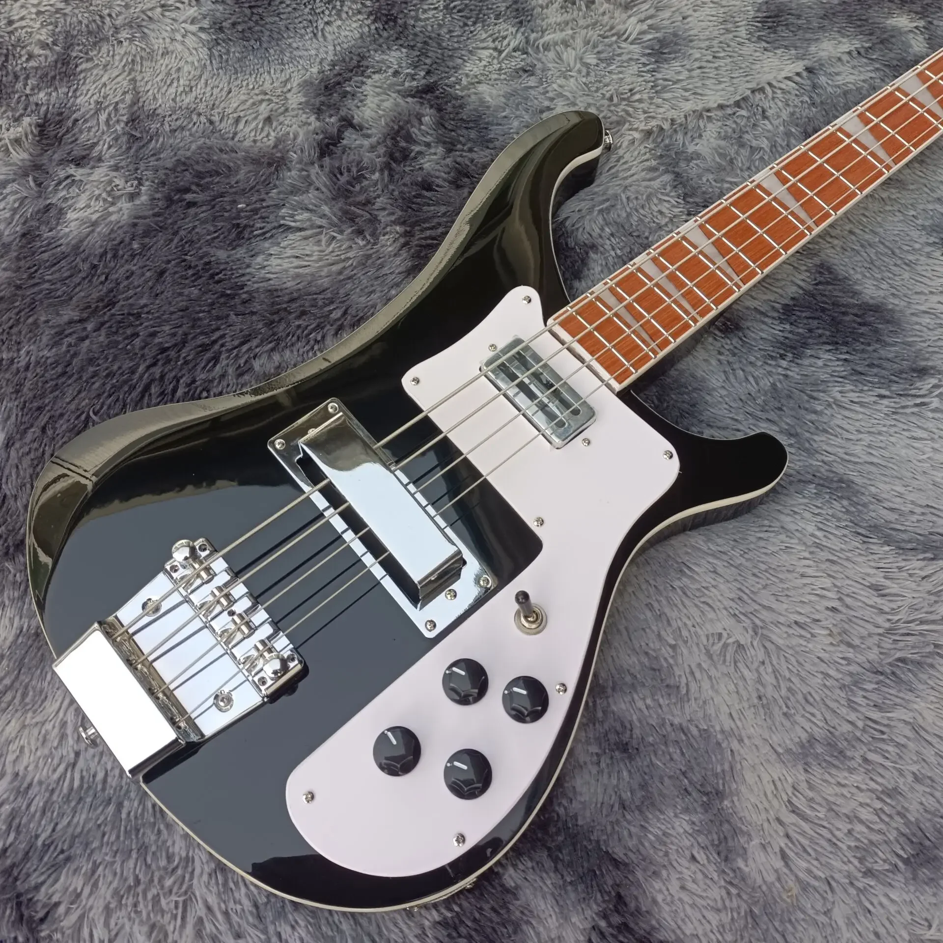 

Пользовательские 4 струны Trans Black 4003 электрическая бас-гитара глянцевый лак Rosewodd гриф треугольная Швабра инкрустация, хромированная фурнитура