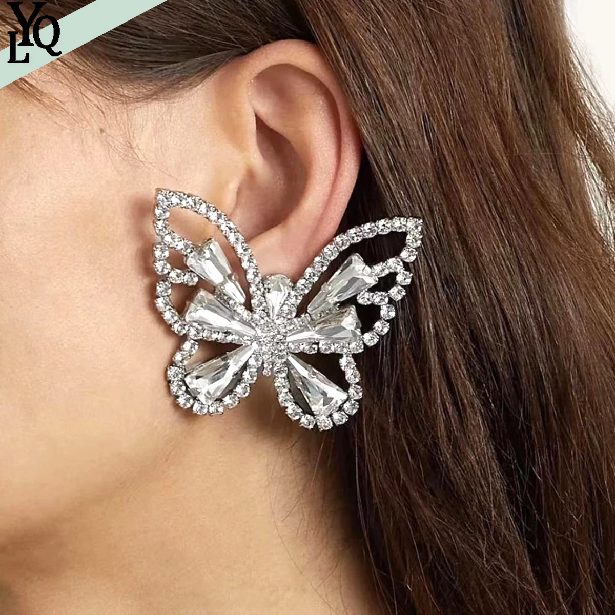 

Shiny Butterfly Shaped Female Earrings, Luxury Accessory for Dinner, Wedding and The Like, Novelty