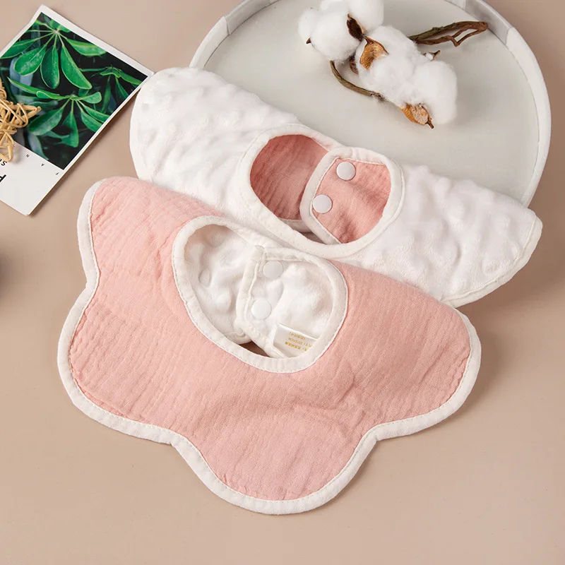

0-1 year old gauze bean velvet baby petal bib