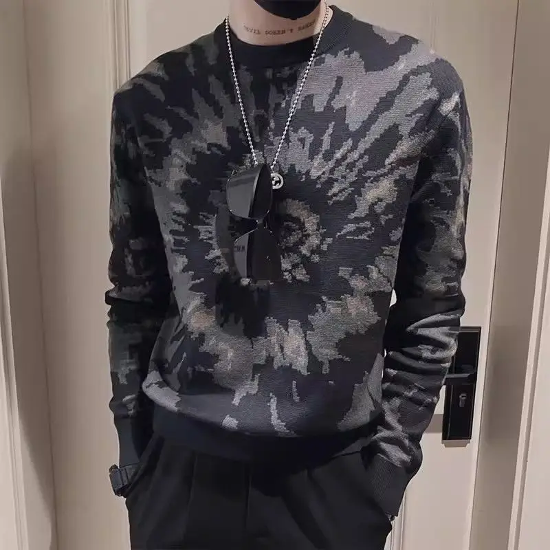 Мужской тонкий свитер из полиэстера