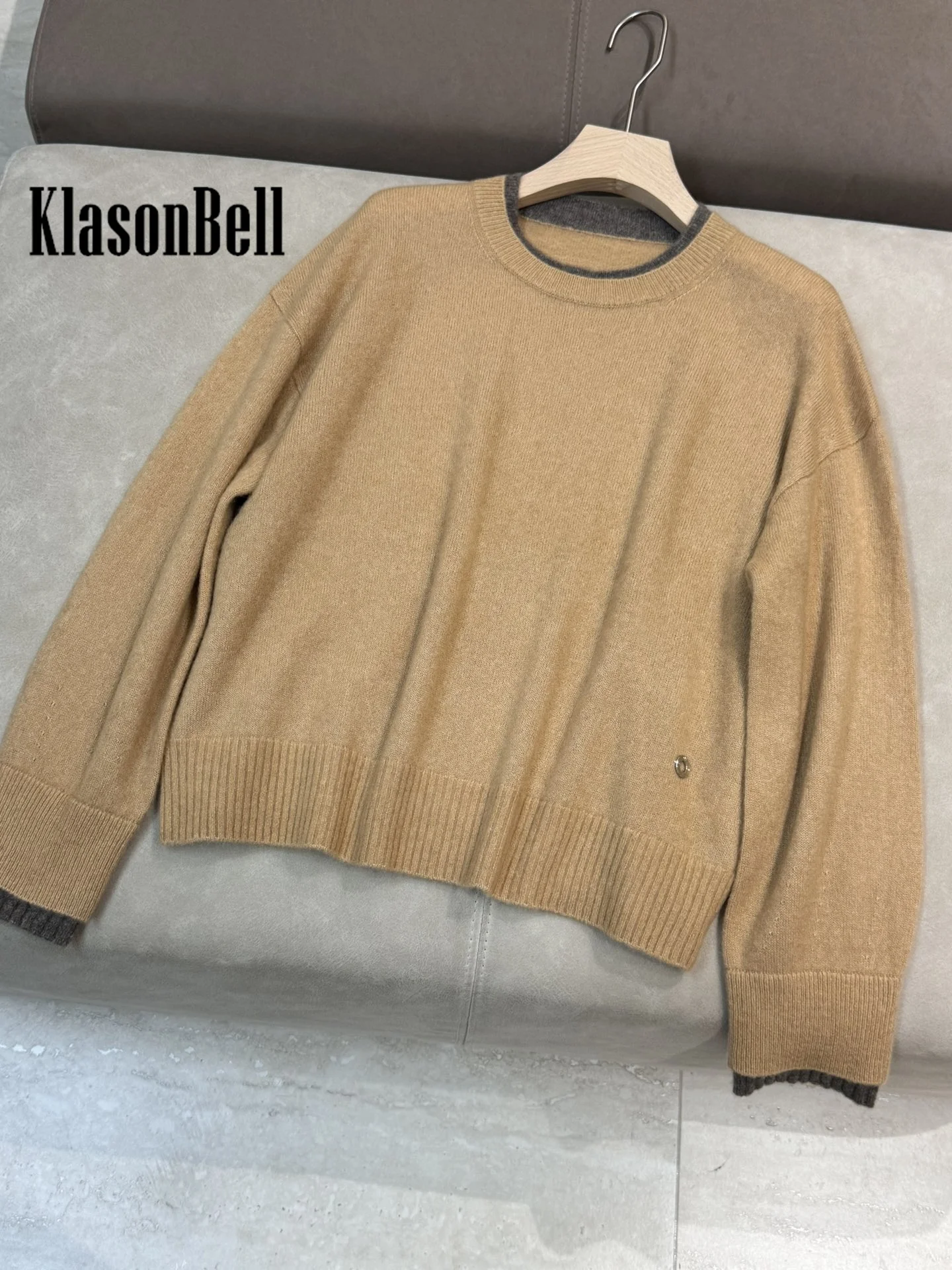 11.23 KlasonBell 2024 новая зимняя мода двухэтажный пуловер с круглым вырезом и манжетами