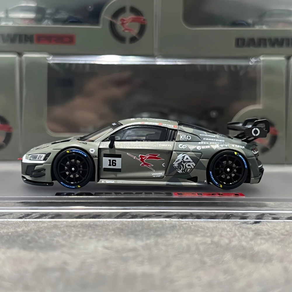 Фото В наличии: Коллекционная масштабная модель автомобиля Kiloworks 1/64 R8 lms GT3 EVO II. №5