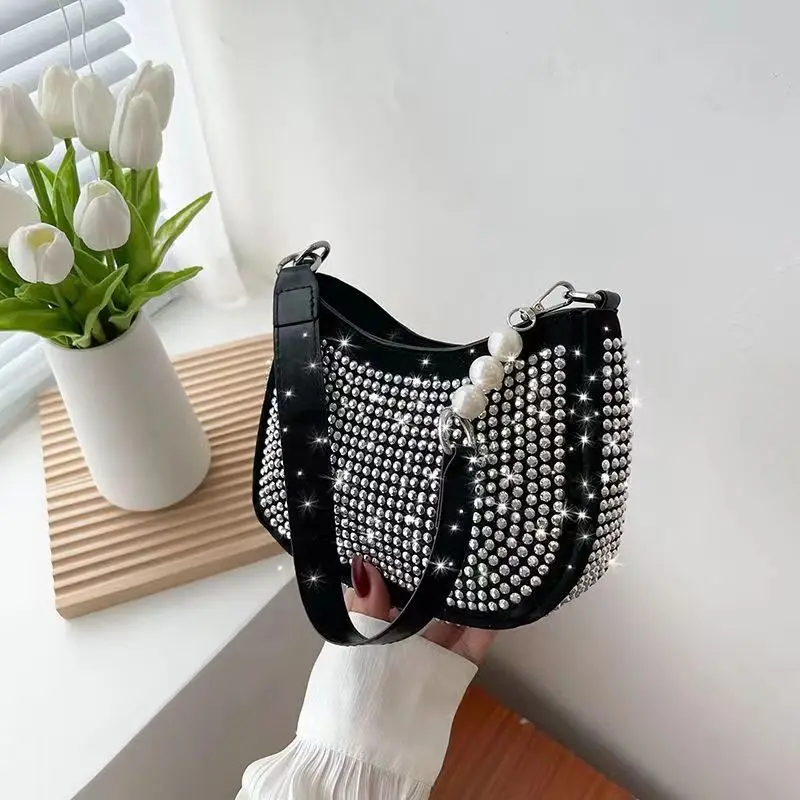 

Блестящая женская вечерняя сумка-клатч с искусственным жемчугом