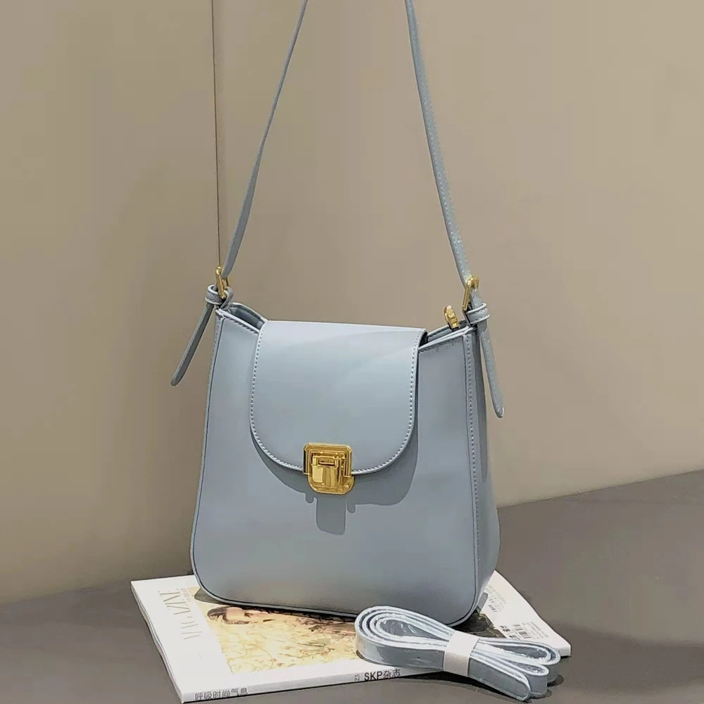 

2022 Women's Bag Large Capacity Shoulder Bags Fashion High Quality Leather Handbags Purse New Female Solid Color All-match Bags