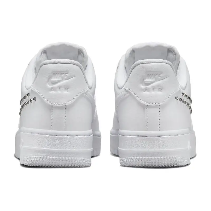 Женские кроссовки Nike Air Force 1 ✇ 'Studded Swoosh' FQ8887-100