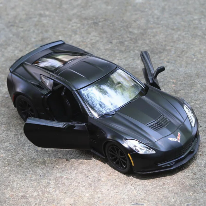 1:36 Chevrolet Corvette C7 Alloy Car Model Pull Back 2 Door Opend Metal Diecast Cars Toy Vehicle Miniature Children Toys Gifts