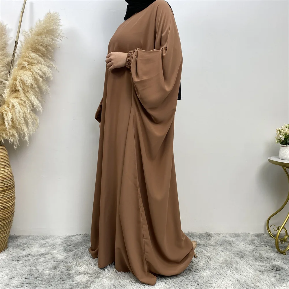 Muslim Ladies Robe Middle East Dubai Bat Long Sleeve Casual Joker Pure Color Robe Abayas for Women Robe De Soiree Luxe  عبايات