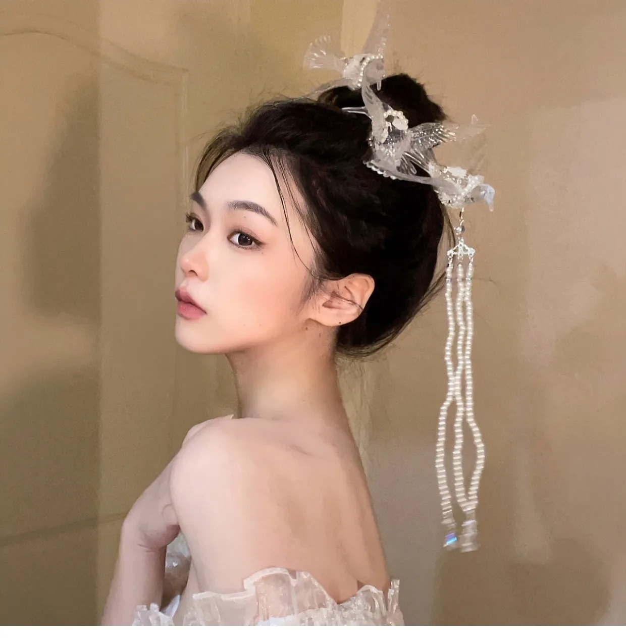 

Fashion bird long pearl fringe hair clip Crab claw headdress Mini ponytail hair clip women's accessories