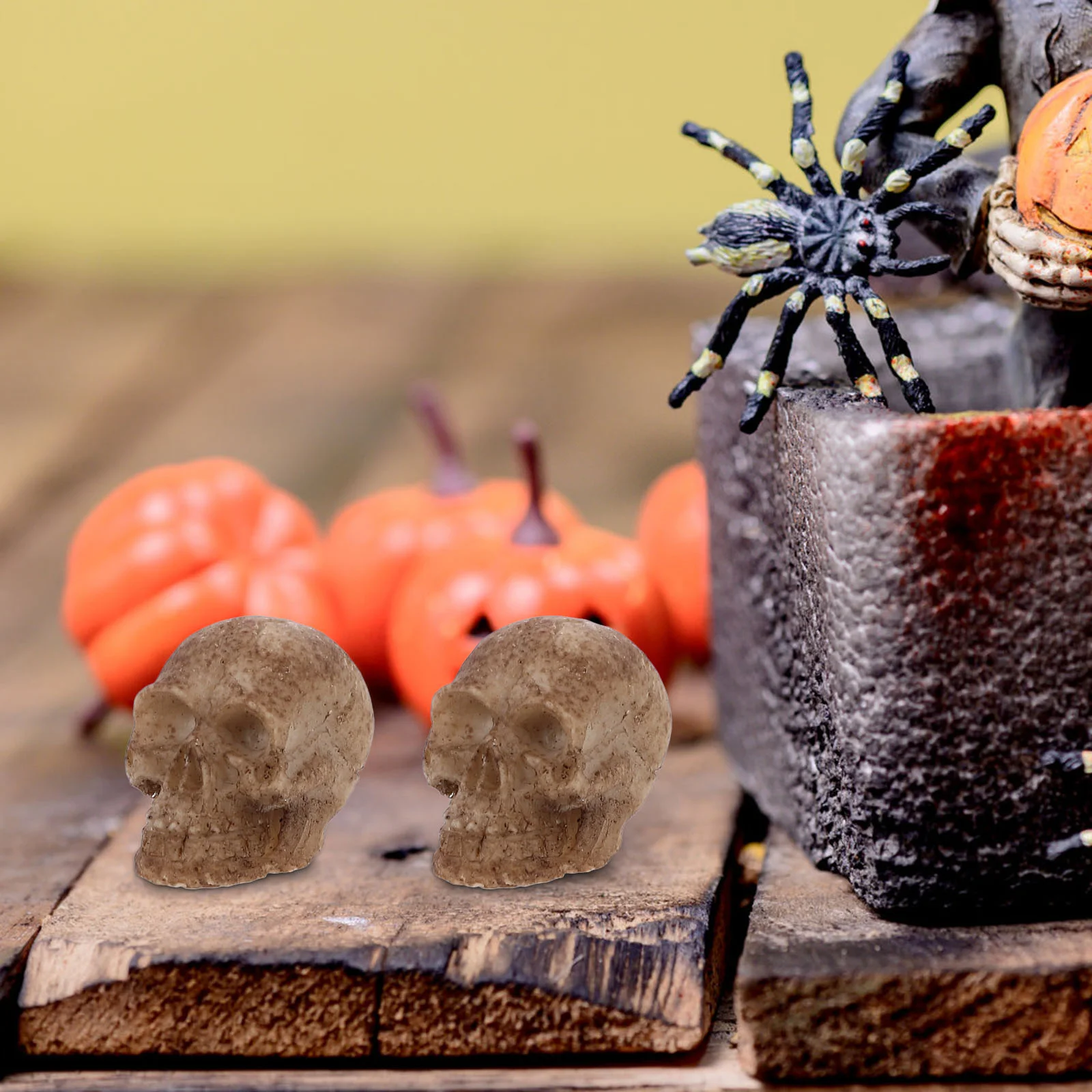 Череп из смолы маленькая ползучая голова хитрая игрушка страшный реквизит