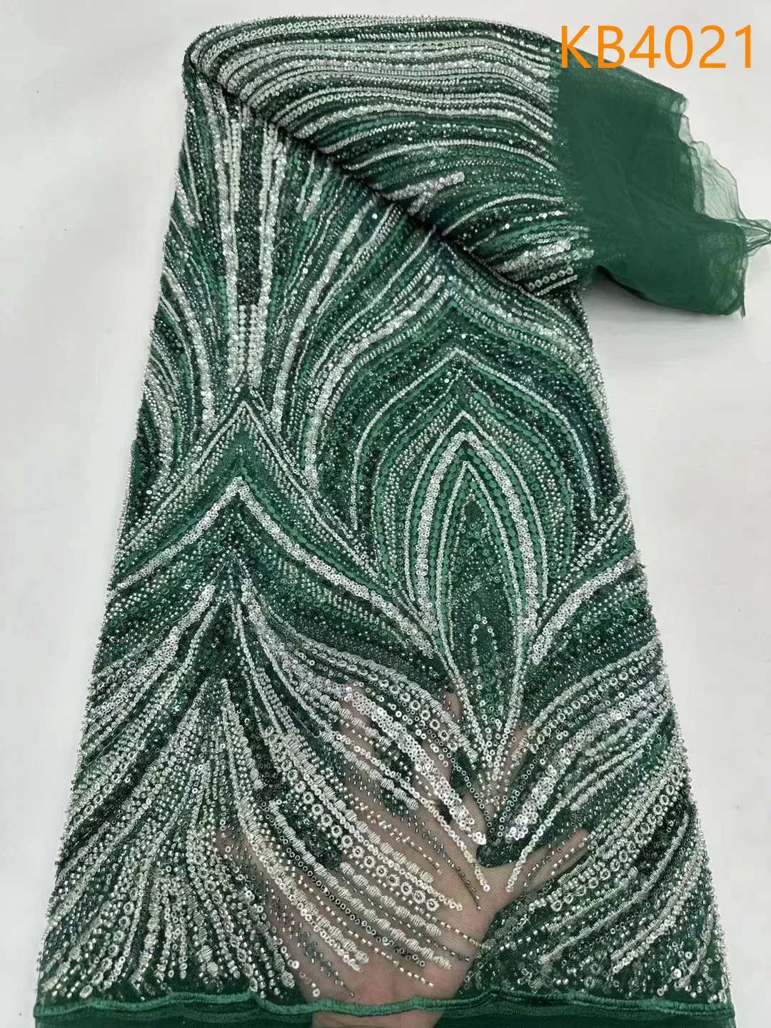 Кружевная ткань с черными и золотыми бусинами французское кружево качественная