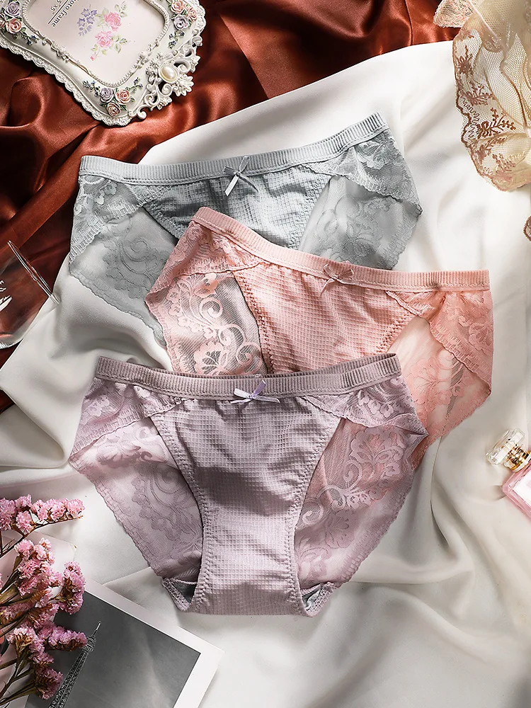 

Low Waisted Hollowed Out Women's Briefs Breathable Lace Sexy Underwear