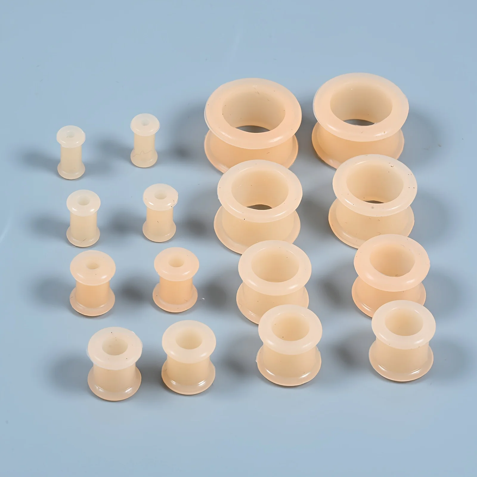 8 пар различных размеров от 4 мм до 16 силиконовые двойные расклешенные заглушки