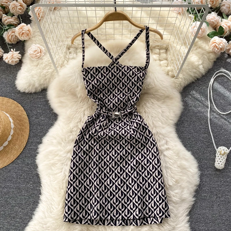 

2022 Summer Suspender Hong Kong Style Retro Plaid Dress