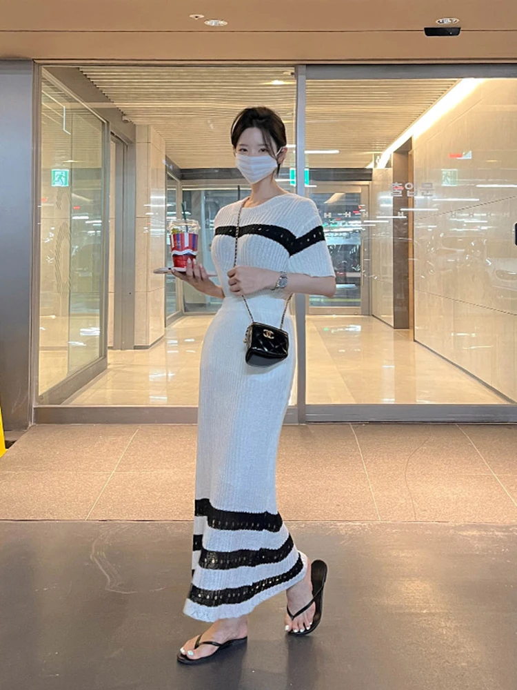 

Korean Knitted Two Piece Skirt Sets Women Color-blocked Pullover + Elastic Waist Skirt Suits Ladies Matching Set Elegant Clothes