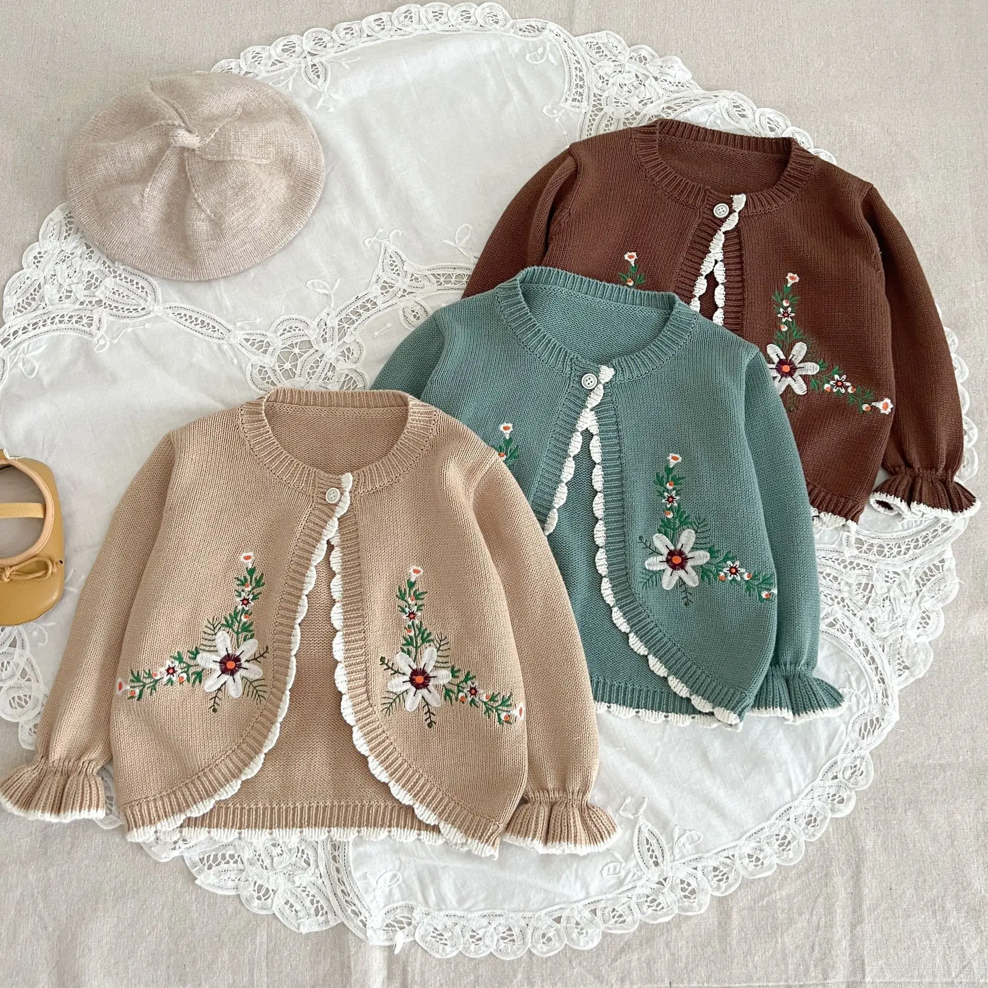 

Autumn New Children Embroidery Flower Long Sleeves Sweater Boy Girl Baby Knitted Cardigan Casual Jacket Kid Cotton Fashion Coat