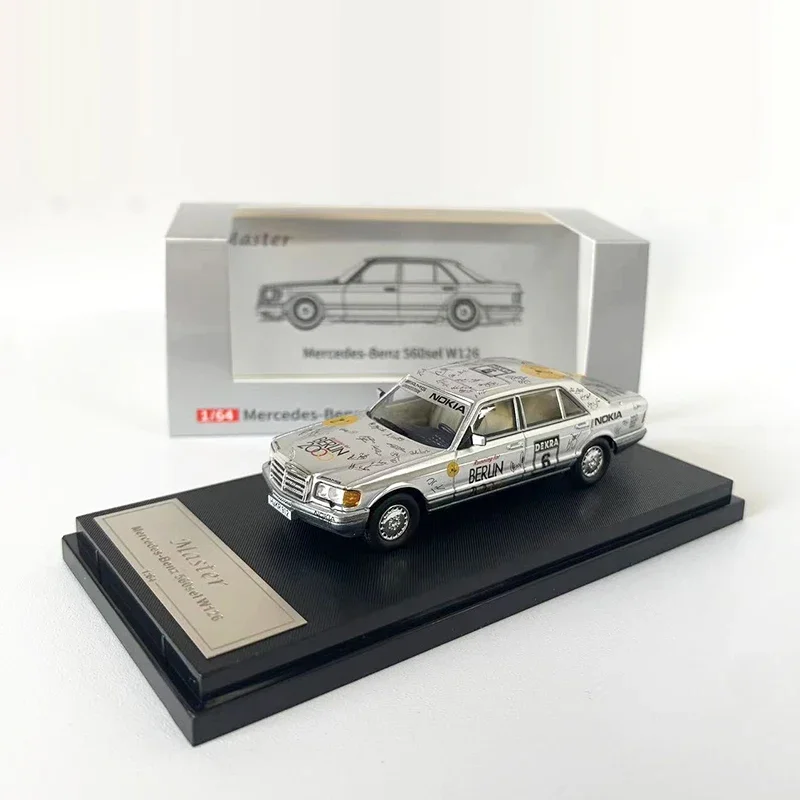 Модель автомобиля Master 1:64 W126 560SEL литой автомобиль из сплава - Berlin 2000 серебряное