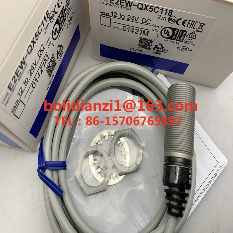 E2EW-QX10B3T18 E2EW-QX10C318 В наличии Оригинальный бесконтактный переключатель