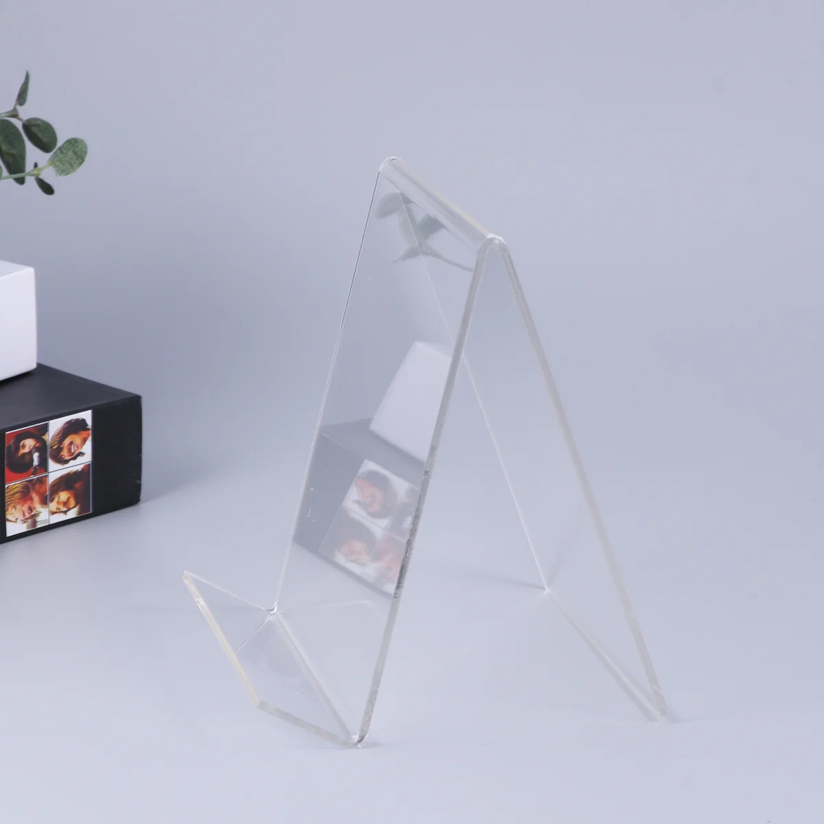 

Clear Acrylic Wallet Phone Books Tablet Display Stand Organizer Holders Small Jewelry Rack - A5