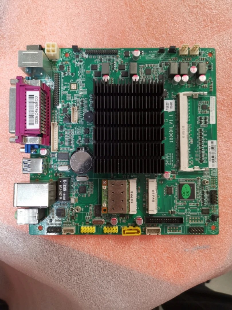 Передвижная касса. 40. Эвотор 7. Ккм меркурий 180ф. 1.