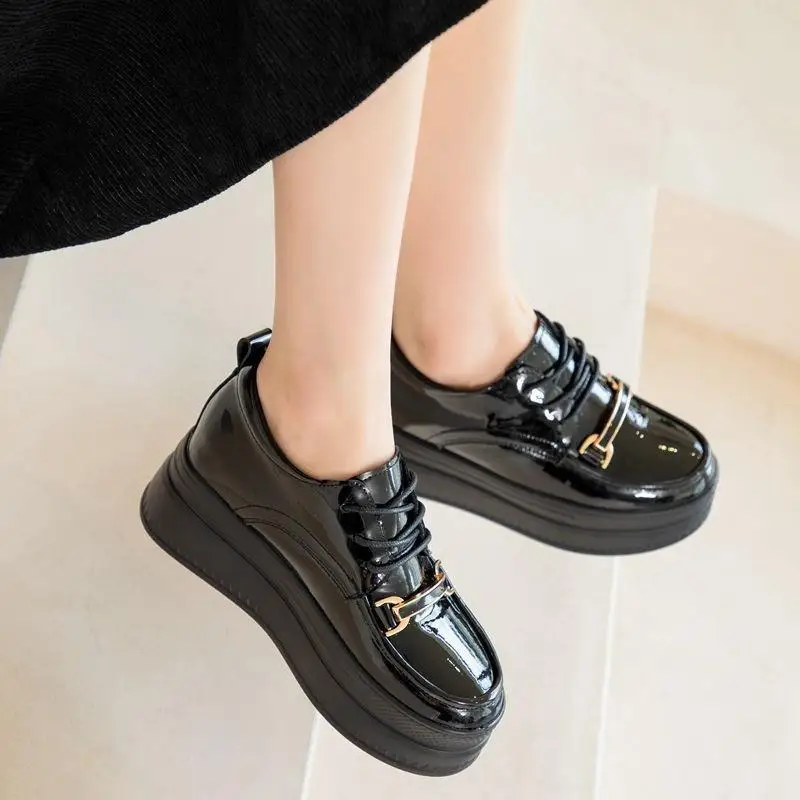 Маленькие кожаные туфли на платформе Muffin из натуральной кожи с лифтом женская