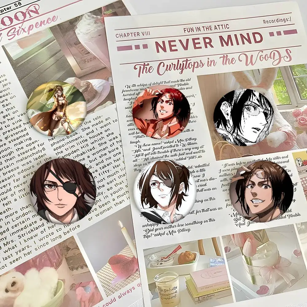 Фото Hange Zoe Attack On Titan аниме значки круглый значок жесть монета брошь одежда аксессуары для рюкзака булавка на лацкане №3