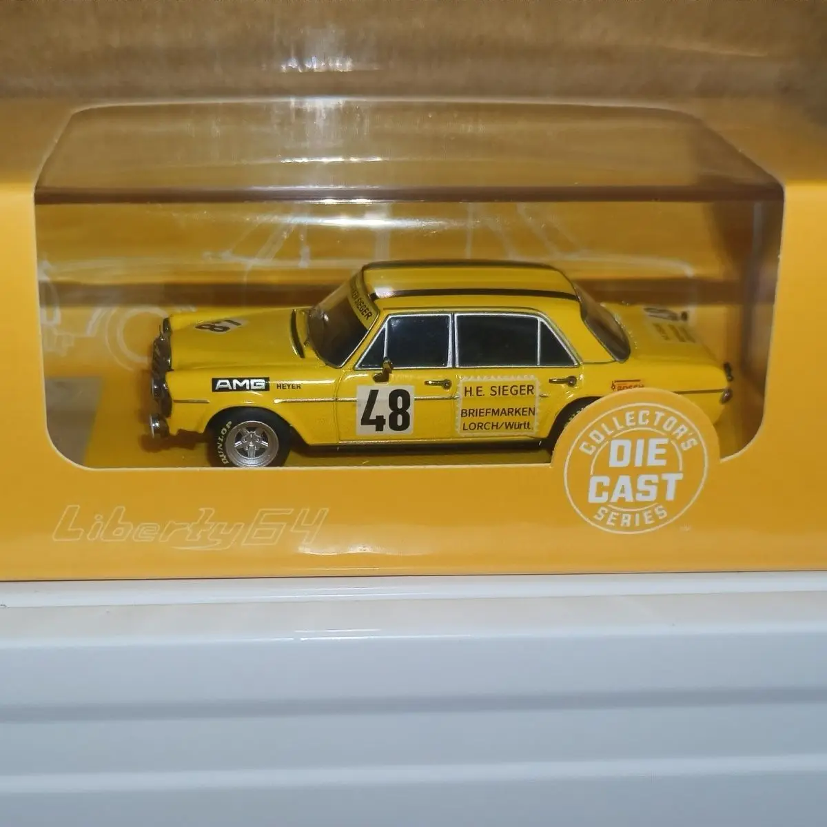 1:64 Liberty64 Mercedes 300sel желтая свинья черный Boss Amg Модель автомобиля из сплава